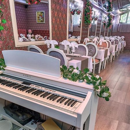 Boutique Hotel Behi Kŭrdzhali Esterno foto
