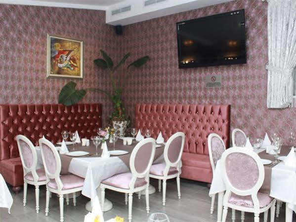 Boutique Hotel Behi Kŭrdzhali Esterno foto