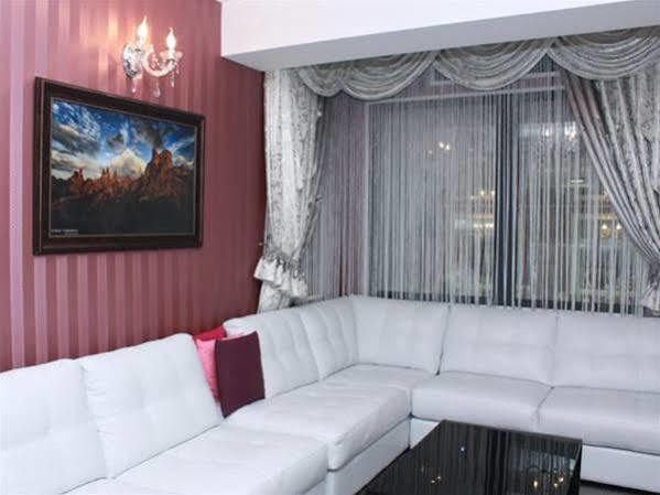 Boutique Hotel Behi Kŭrdzhali Esterno foto